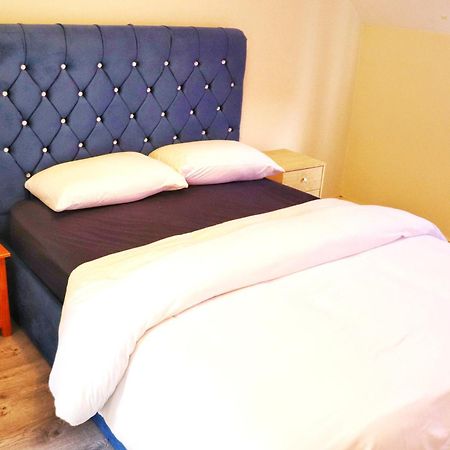 Deluxe Dwelling - 15 Mins From Cork City/Airport Apartment Exterior photo